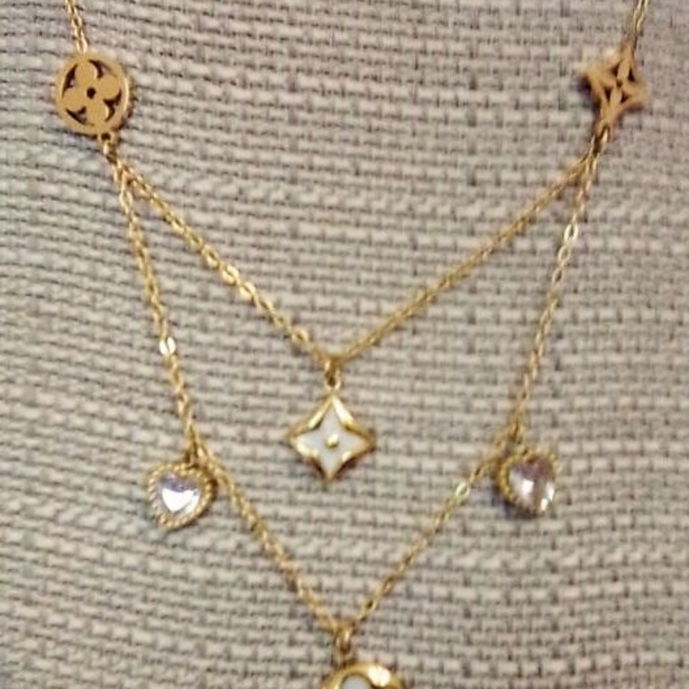NWT NEW GOLD LAYERED NECKLACES MULTISTRAND GOLD LAYERED DELICATE 18K DIPPED NWT - Picture 2 of 3